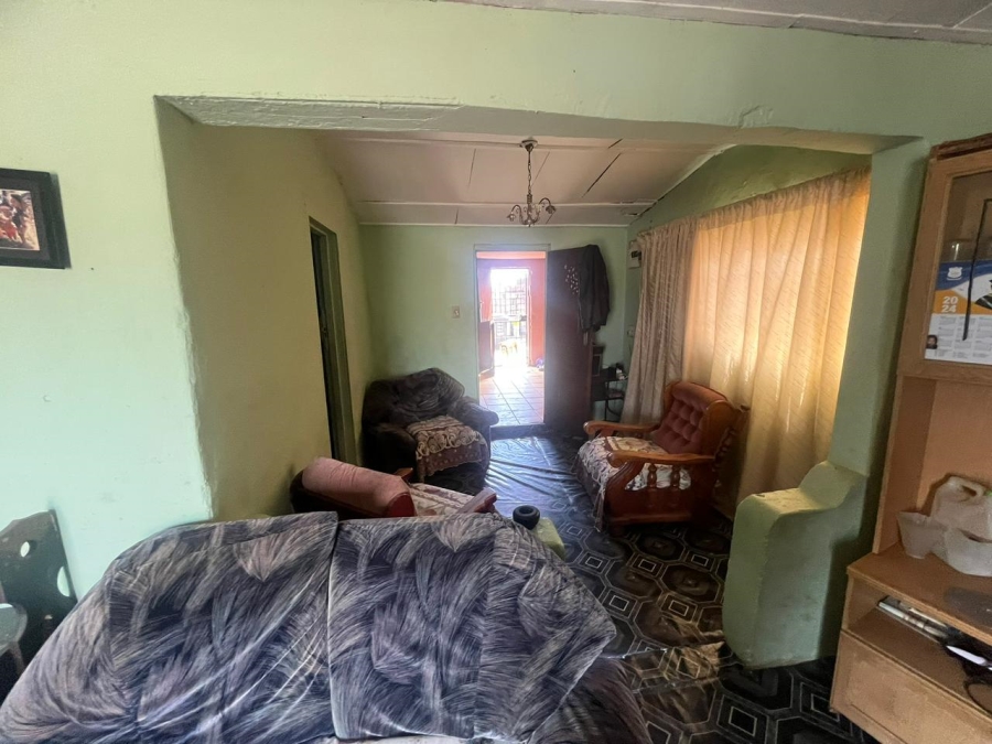 2 Bedroom Property for Sale in Kwazakhele Eastern Cape